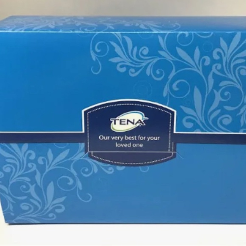 Tena Women’s 3X Stretch 2 Briefs with 5pc. Cleansing Cream Sample Pack. New.